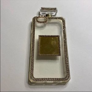 iPhone 6/6s/7/8 Gold Bedazzled Phone Case
